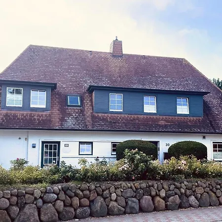 Sea-cottage-five *