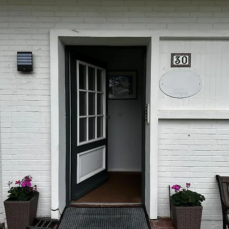 Sea-cottage-five * Westerland