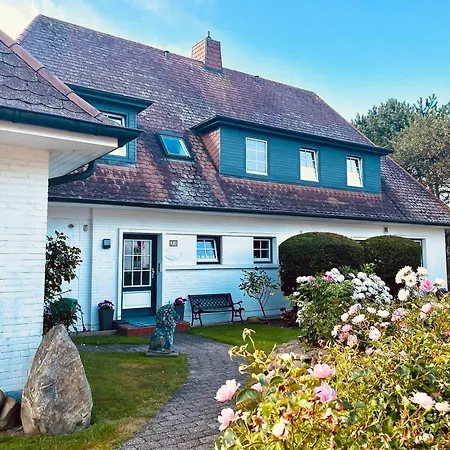 Sea-cottage-five *